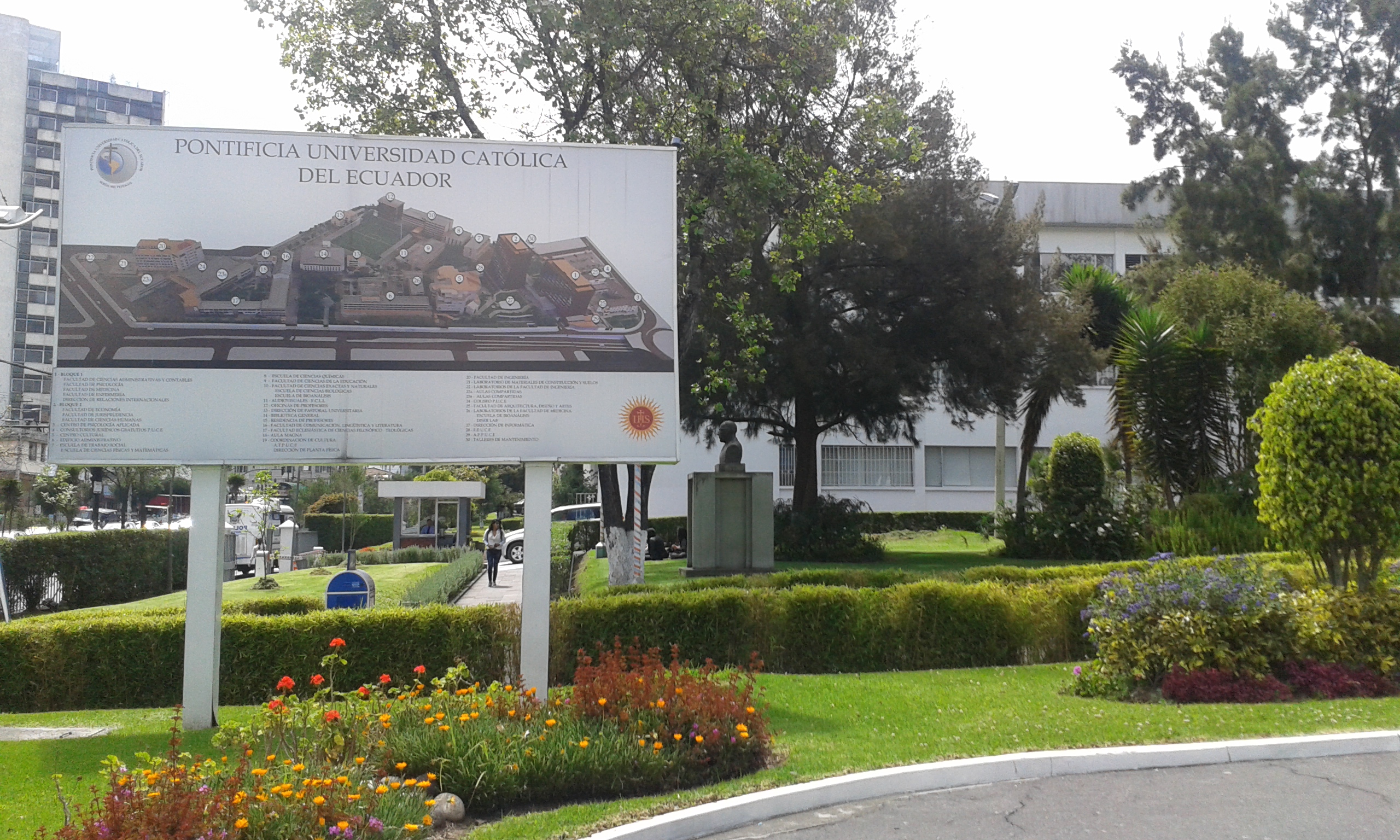 Campus de la Pontificia Universidad Catolica del Ecuador